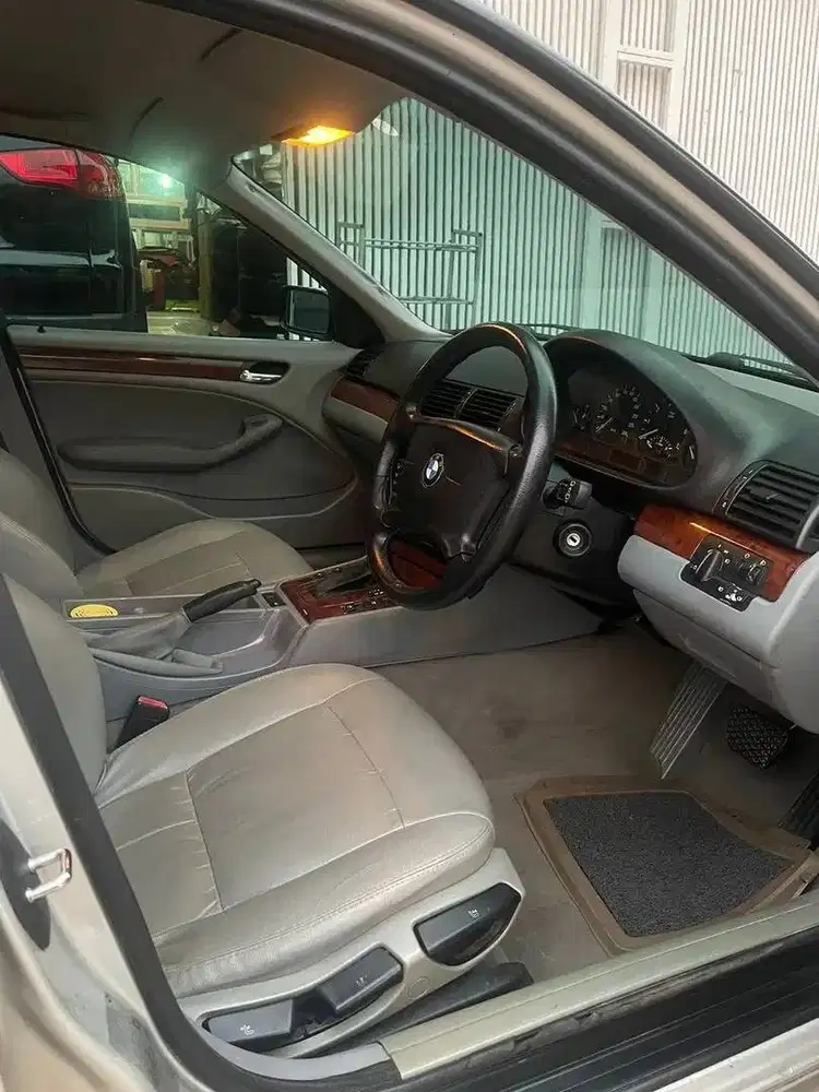 bmw 318i bagus mulus