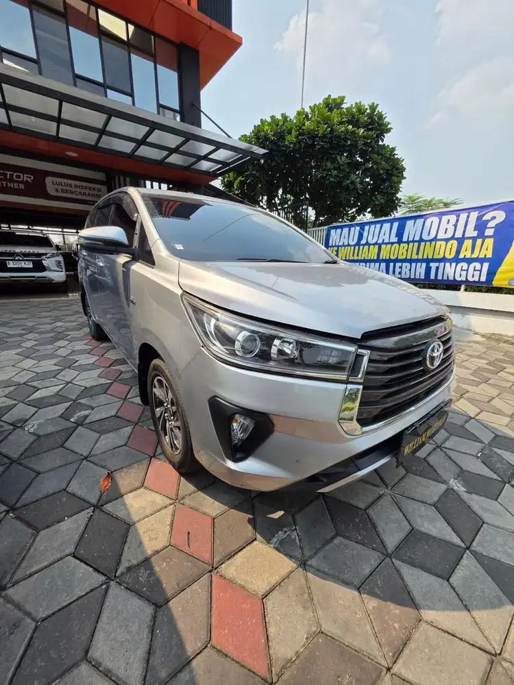 Toyota Innova v matik Tahun  2022