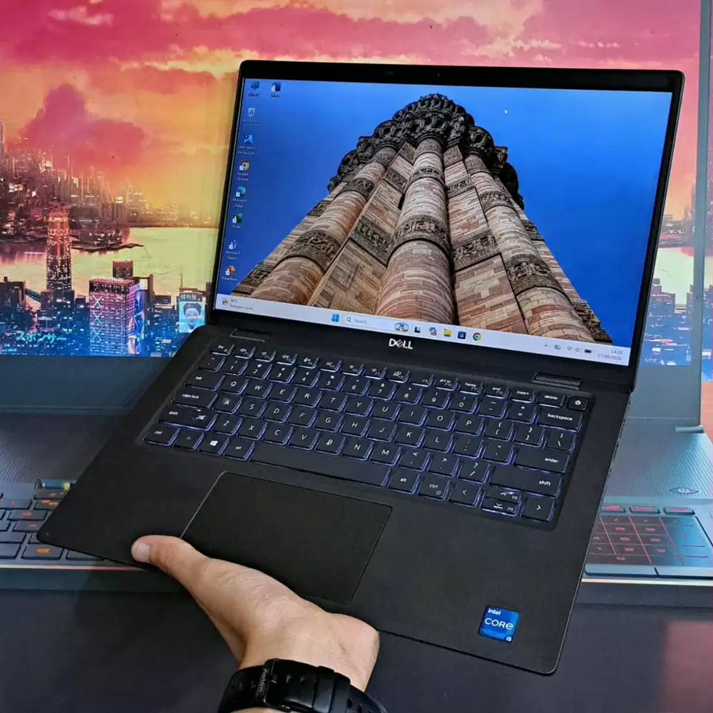 Dell latitude 7420 intel core i5-1145G7 RAM 16GB SSD 512GB