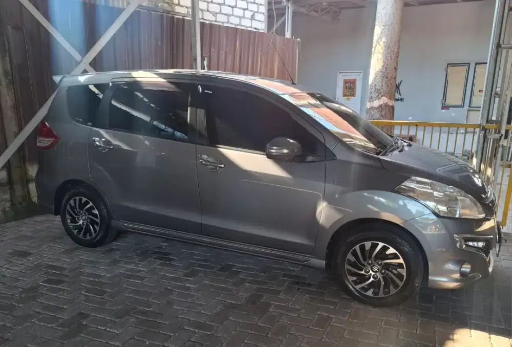 Suzuki Ertiga Dreza GS 4X2 MT 2017 Terawat Original Sial Pakaii