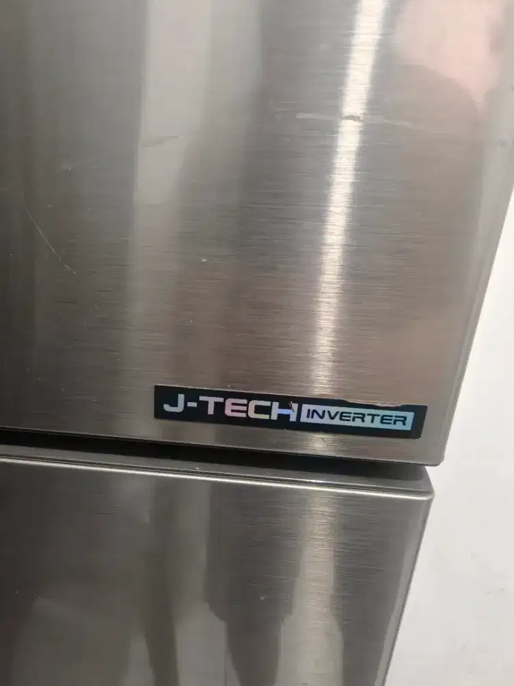 KULKAS SHARP JTECH INVERTER