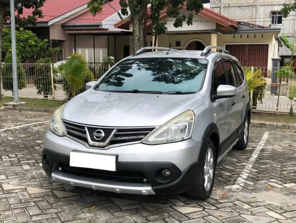 NISSAN GRAND LIVINA X-Gear
Matic 2014