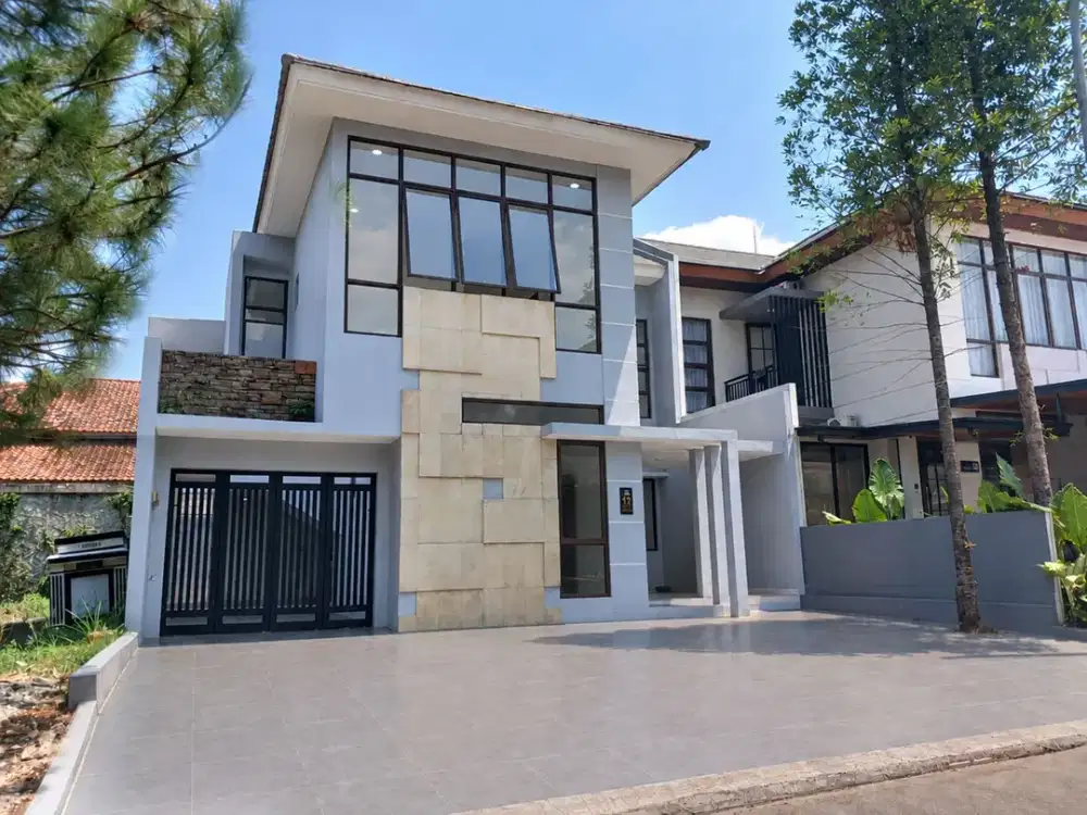 Dijual Rumah Mewah 2Lt Siaphuni di Atmosphere Sentul City Ssr749