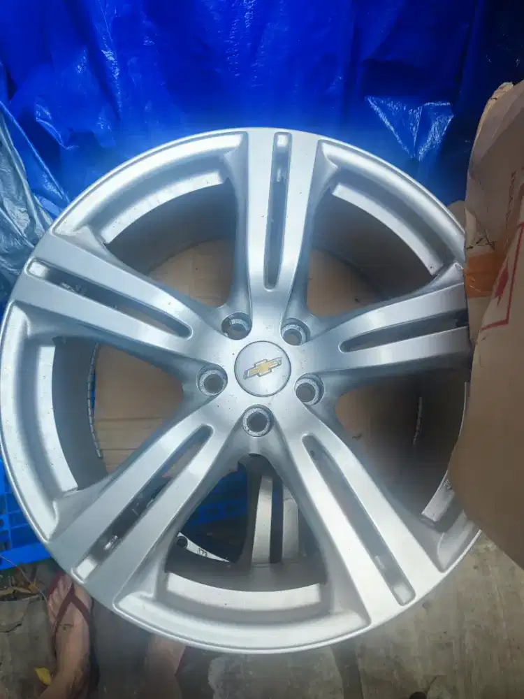 Dijual Pelek Mobil Chevrolet Original German 20 4 unit