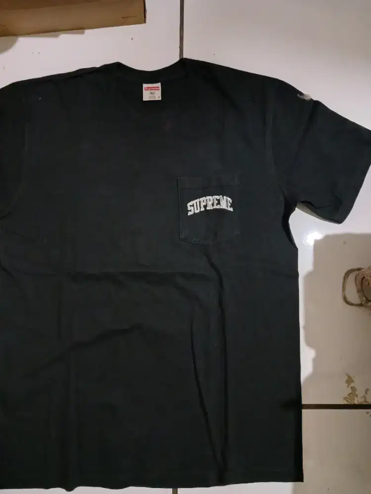 Supreme x Raiders