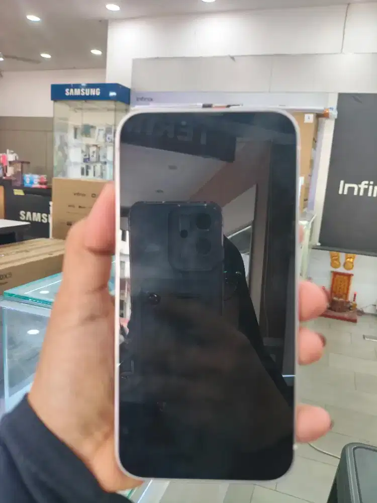 Iphone 13 bisa kartu all operator