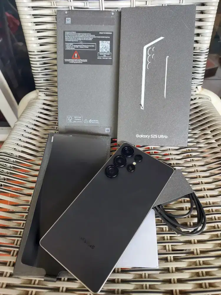 Samsung S25 Ultra sein ram 12/512 gb fullset original