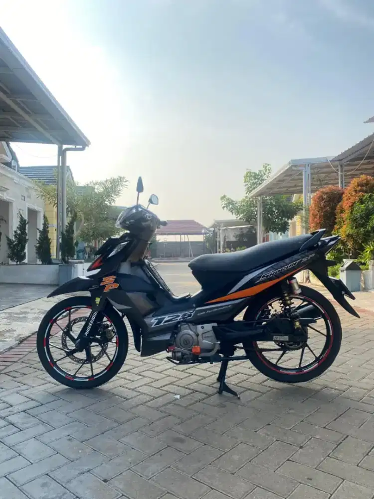 Suzuki Shogun 125R / Jual Butuh