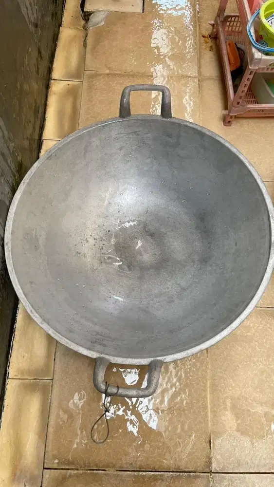 Kuali/wajan gede