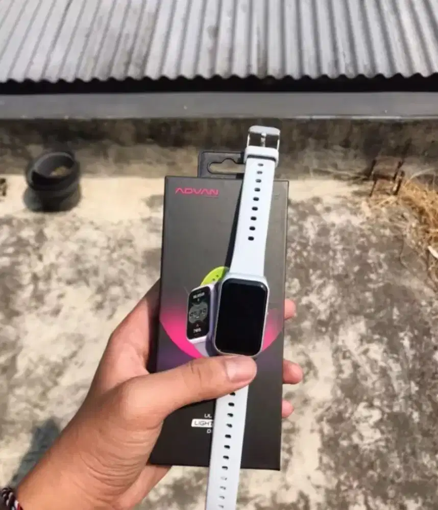 Advan Fit Band smarwatch
