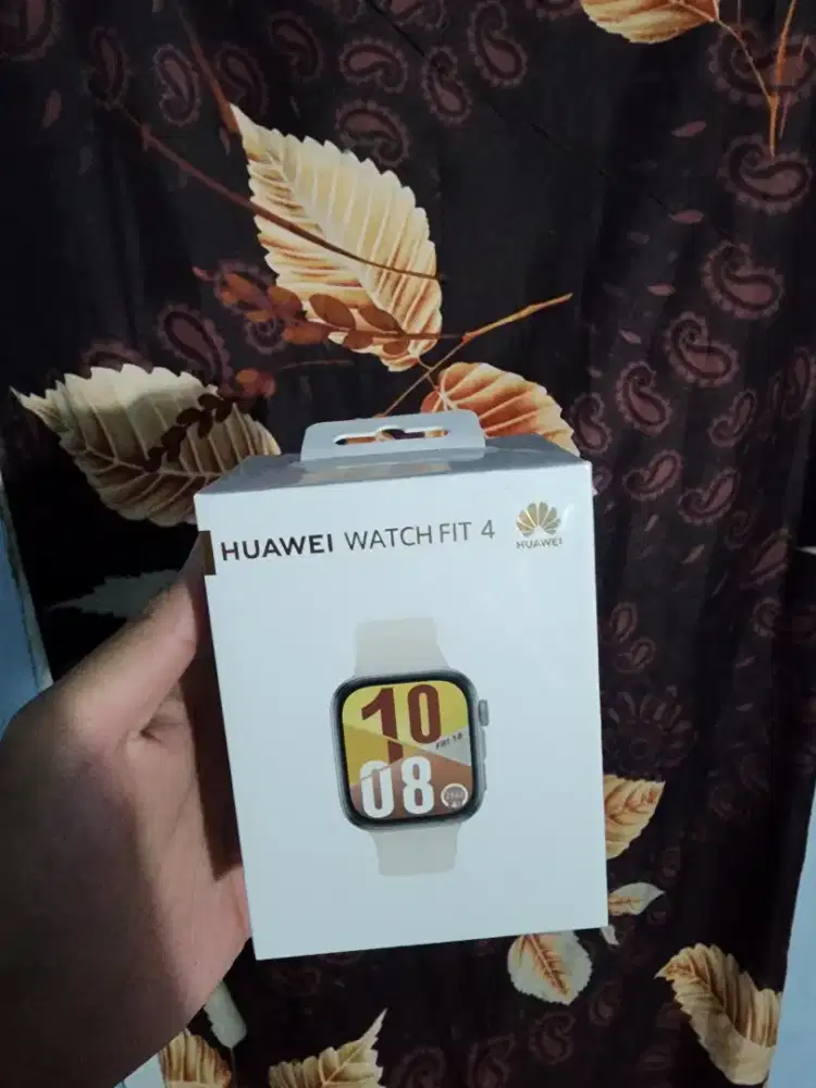 Huawei Watch Fit 4 putih