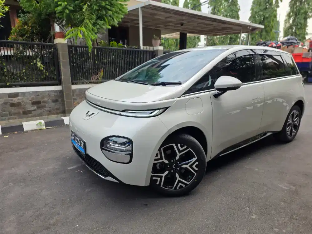 Wuling Cloud EV AT Pro Long Range 450KM CCS2 2025