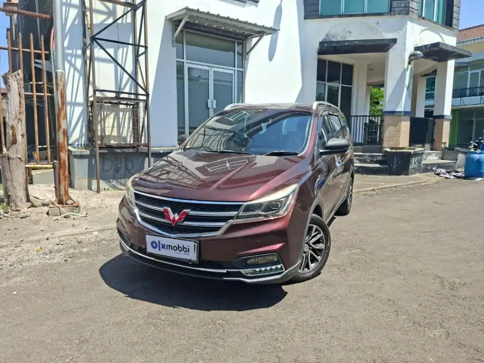 Hot Sale - Wuling Cortez 1.8 L Lux AMT Bensin AT 2018 Merah