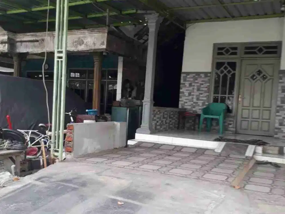 DI JUAL RUMAH

KEL. : KESAMBEN WETAN
KEC. : DRIYOREJO
KAB  : GRESIK