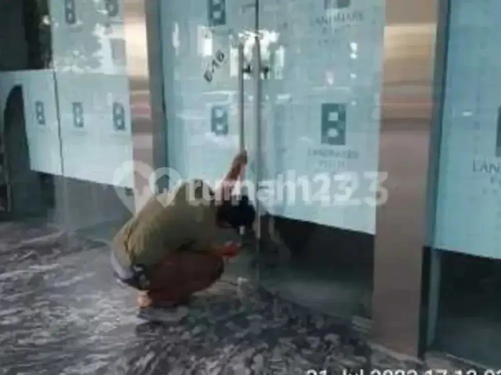 Gedung Dijual di Landmark Pluit