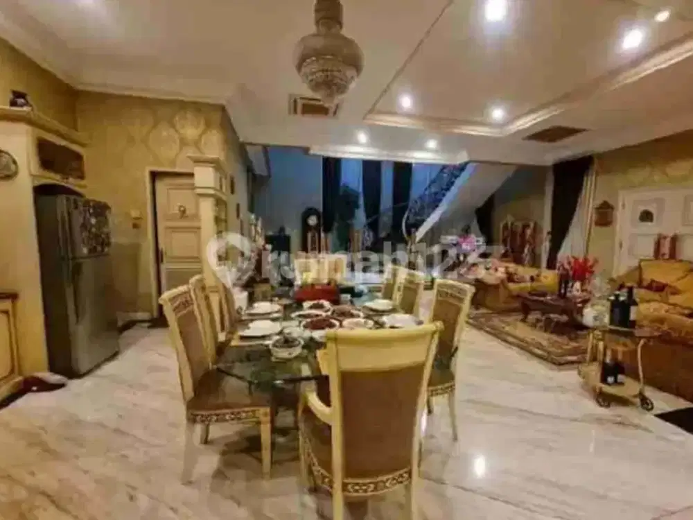 Dijual Rumah Mewah di Mediterania Resort Pik