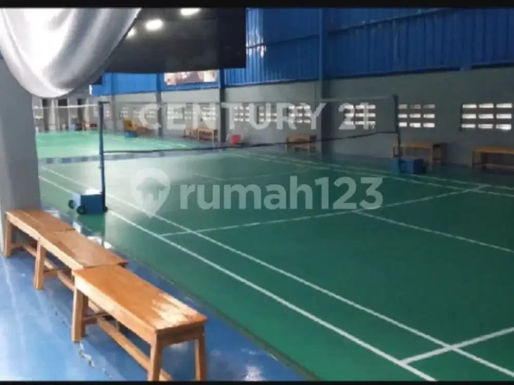 Gudang Ada Lapangan Badminton di Kapuk Jakarta Barat