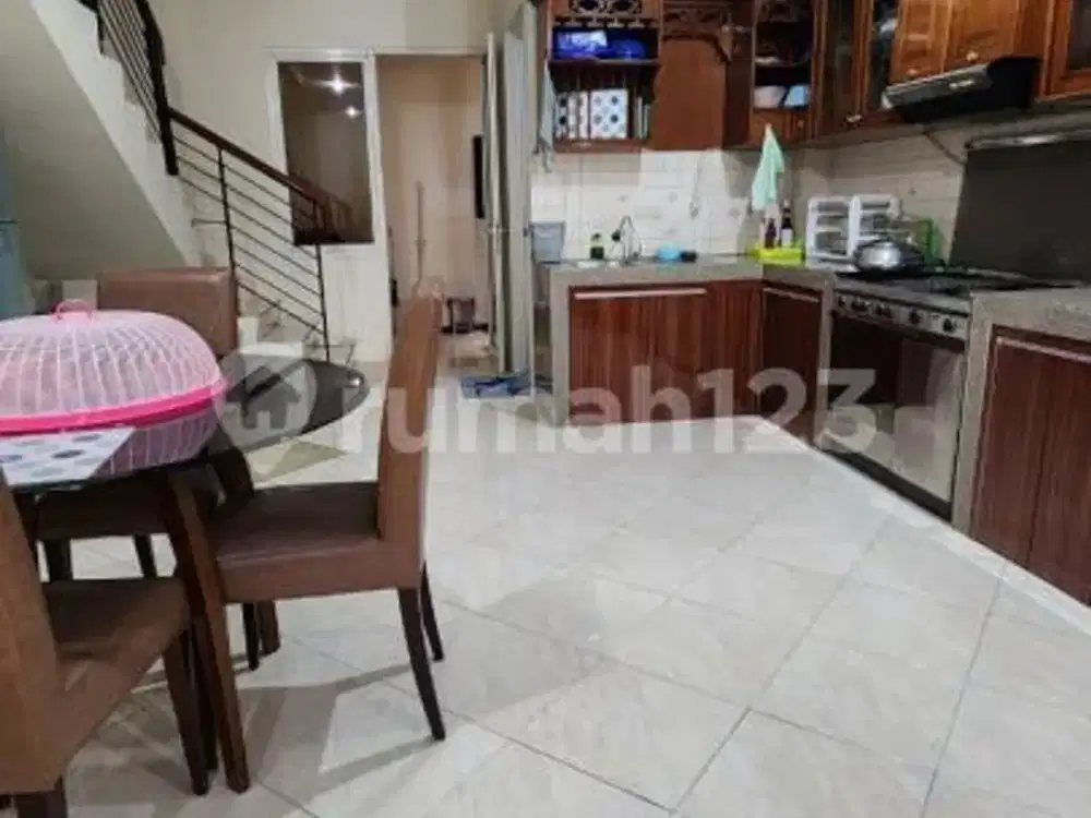 Di Jual Rumah Grisenda