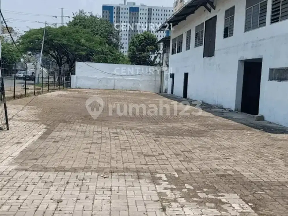 Gudang 2 Lantai Lokasi Strategis di Ring Road Jakarta Barat