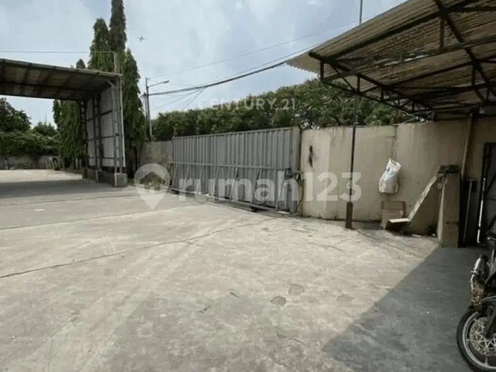 Gudang Strategis di Kapuk Kamal Raya Jakarta Utara