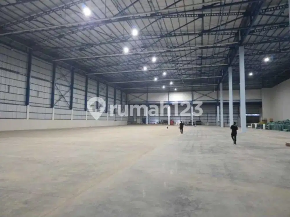 Di Sewakan / Dijual Gudang Pabrik Kawasan Industri Pulo Gadung Jakarta Utara