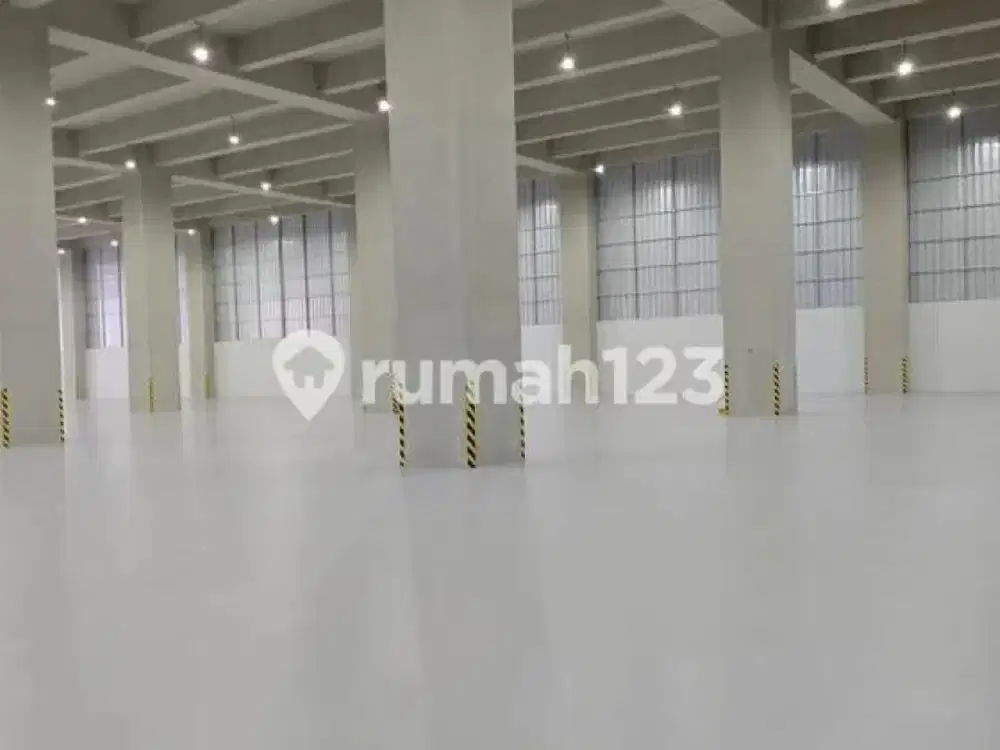 Gudang Bagus Loading Dock Ceiling 9M di Jakarta Timur