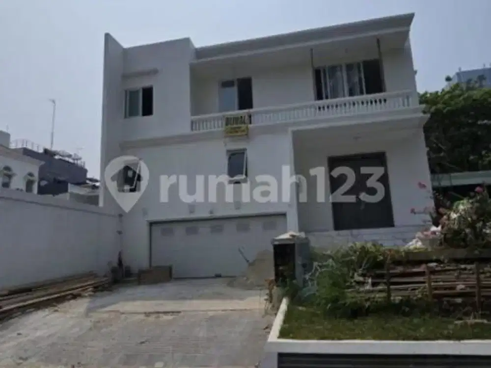 Dijual Rumah Siap Huni di Gold Coast Pantai Indah Kapuk