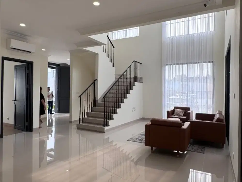 Rumah Premium Lebar 10M – Bellefont East Summarecon Serpong
