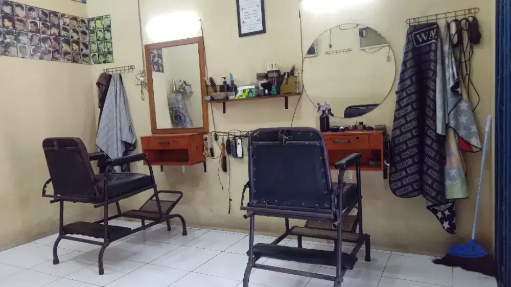Di jual alat pangkas rambut