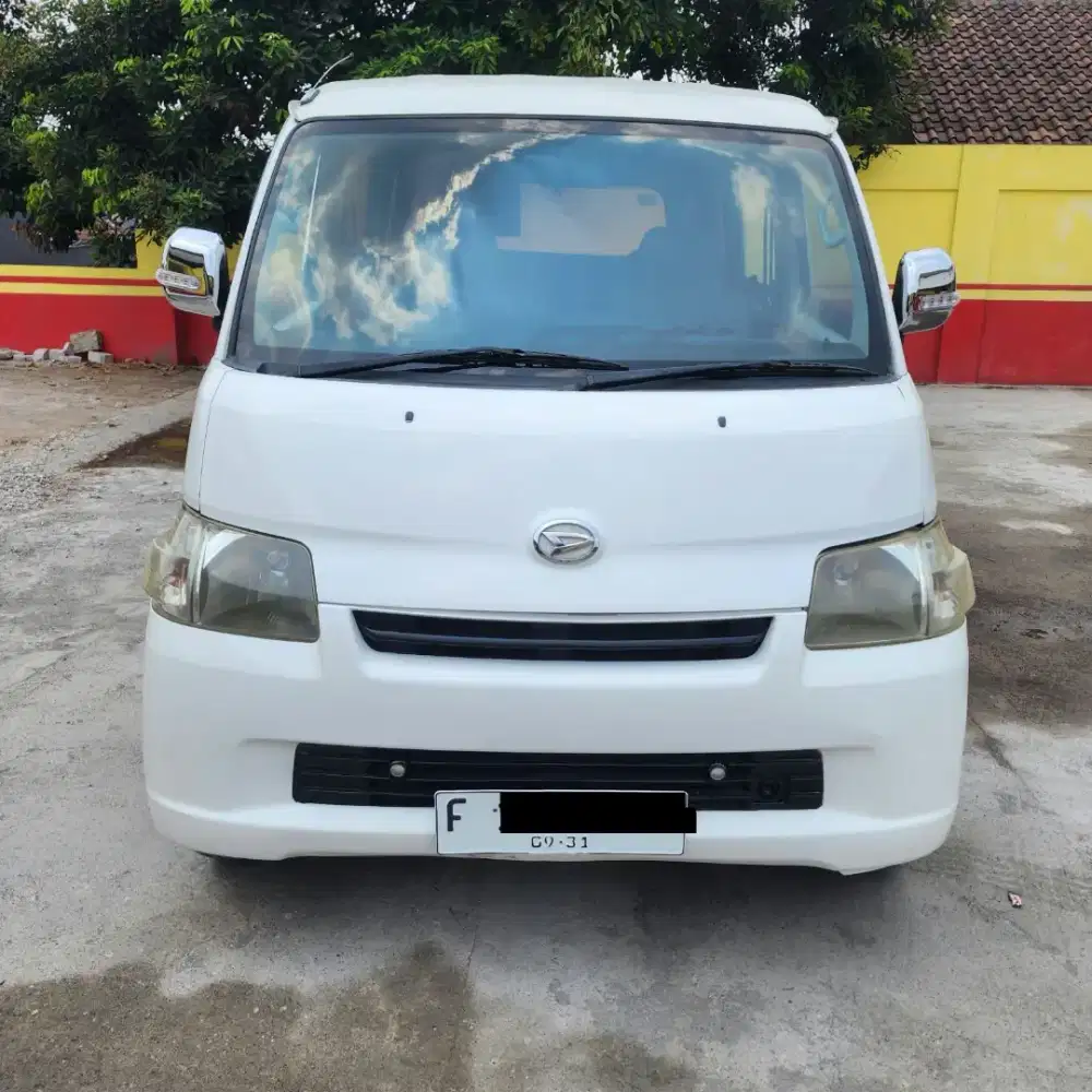 Granmax Minibus 1.3 MT AC