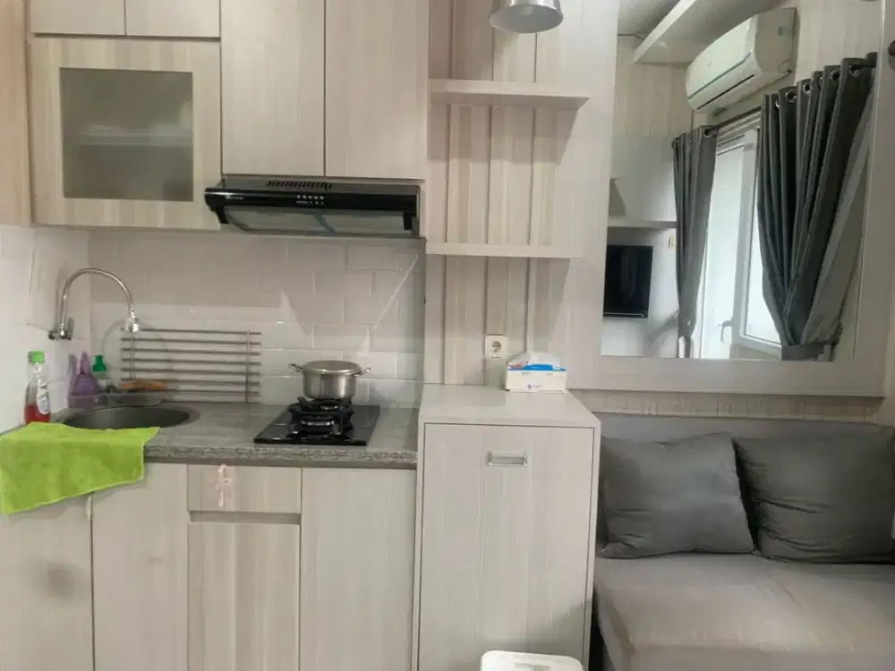 UNIT SCARLET FURNISHED 2BR DENGAN VIEW JAKARTA HARGA MENARIK