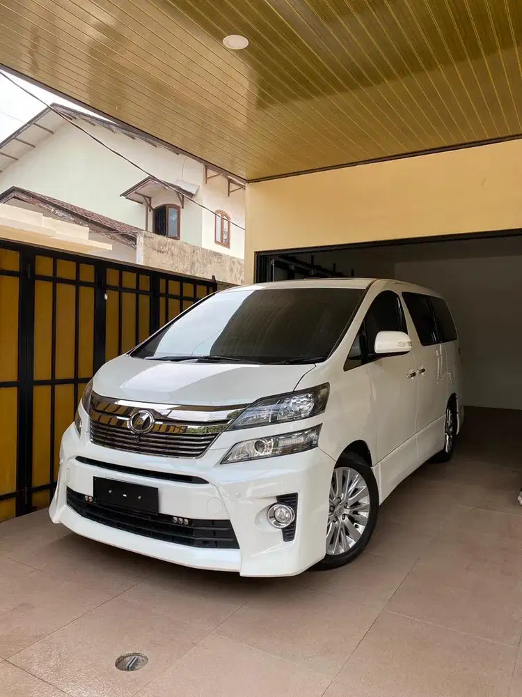 Vellfire ZG Premium Sound