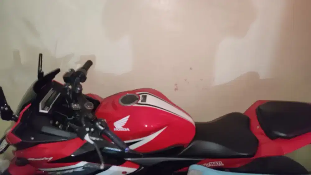 cbr 2016 merah putih