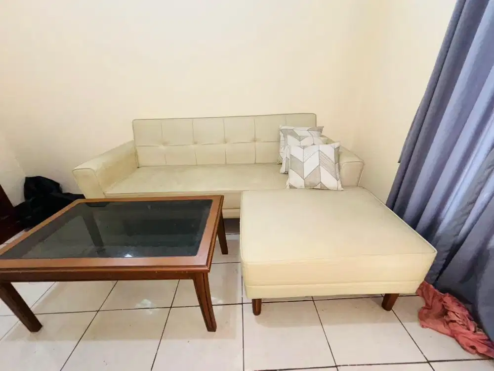 Sofa bed warna cream