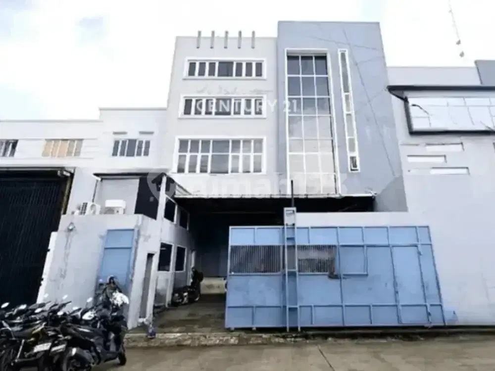 Unit Komersial Gudang Plus Kantor di Sentra Industri Iii Pik