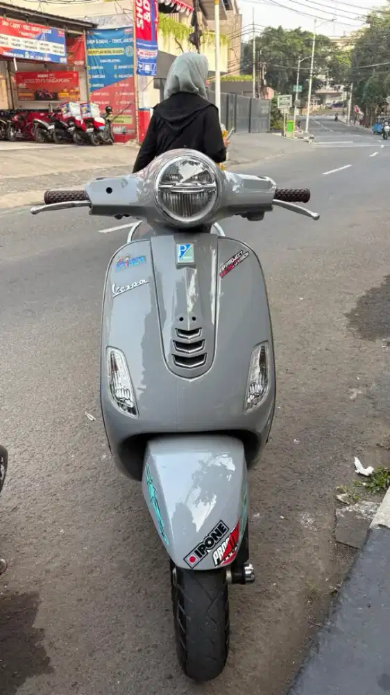 Vespa LX IGEI 125 motor jarang pake mulus