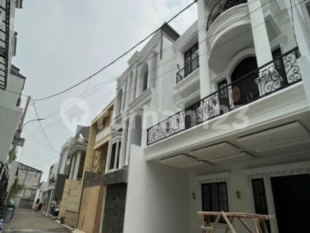 Rumah Bagus 3lantai Dalam Cluster Di Kebagusan Pasar Minggu