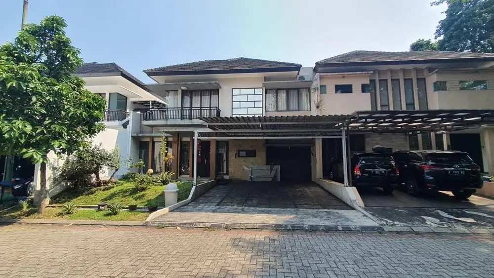 DI JUAL RUMAH 2 LANTAI
