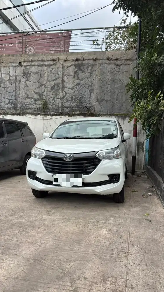Di jual toyota avanza  transmover thn 2018