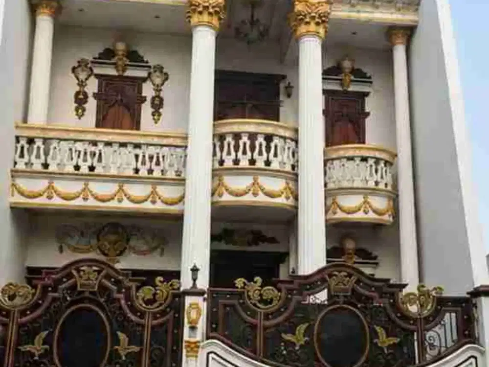 Dijual Murah Rumah Lelang
Rumah 3 Lantai 
Perumahan Narogong Indah.
