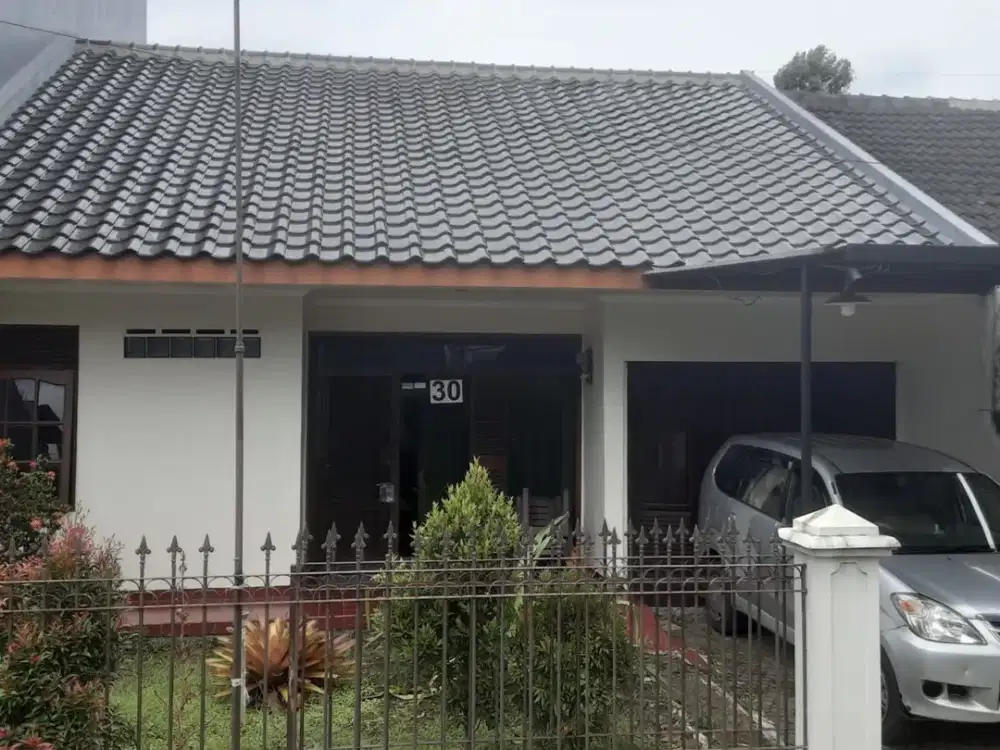 Rumah 1 Lantai Nyaman Siap Huni di Antapani Bandung