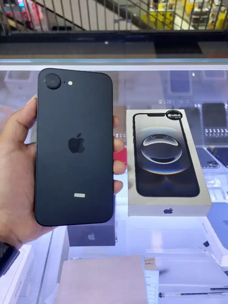 Iphone 16e 128 garansi panjang bh 100