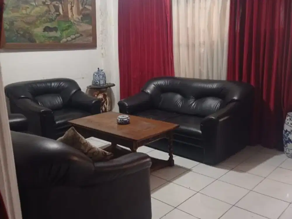 RUMAH 2 LANTAI DI CITEAUL REGOL BANDUNG, LOKASI STRATEGIS DEKAT ALUN-ALUN