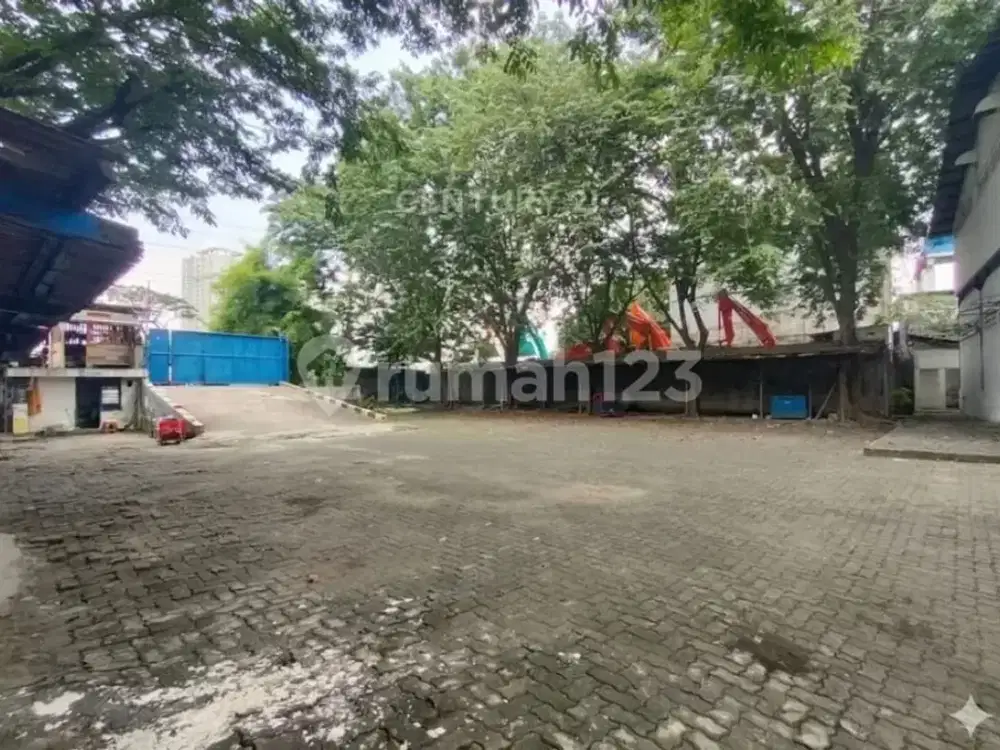 Gudang Luas Cocok untuk Online Shop di Daan Mogot Jakarta Barat