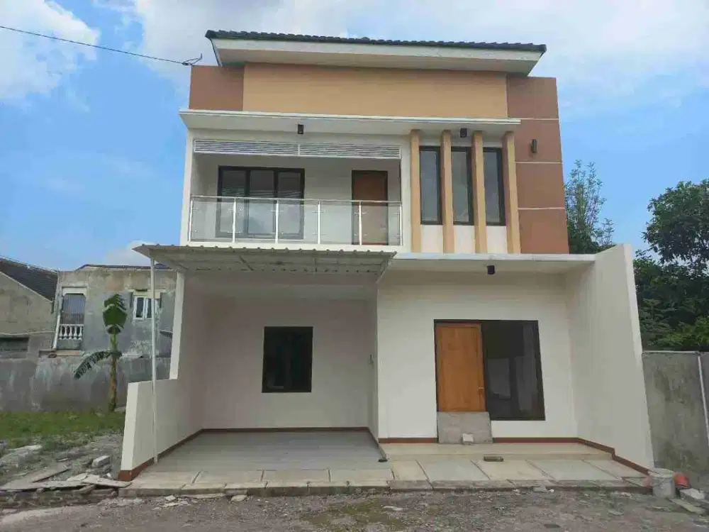 Rumah 2 Lantai Dalam Kota Murah