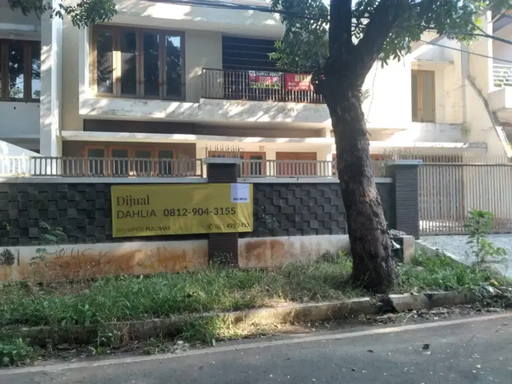 rumah minimalis 2 lnt lebar 15m bebas banjir dn asri