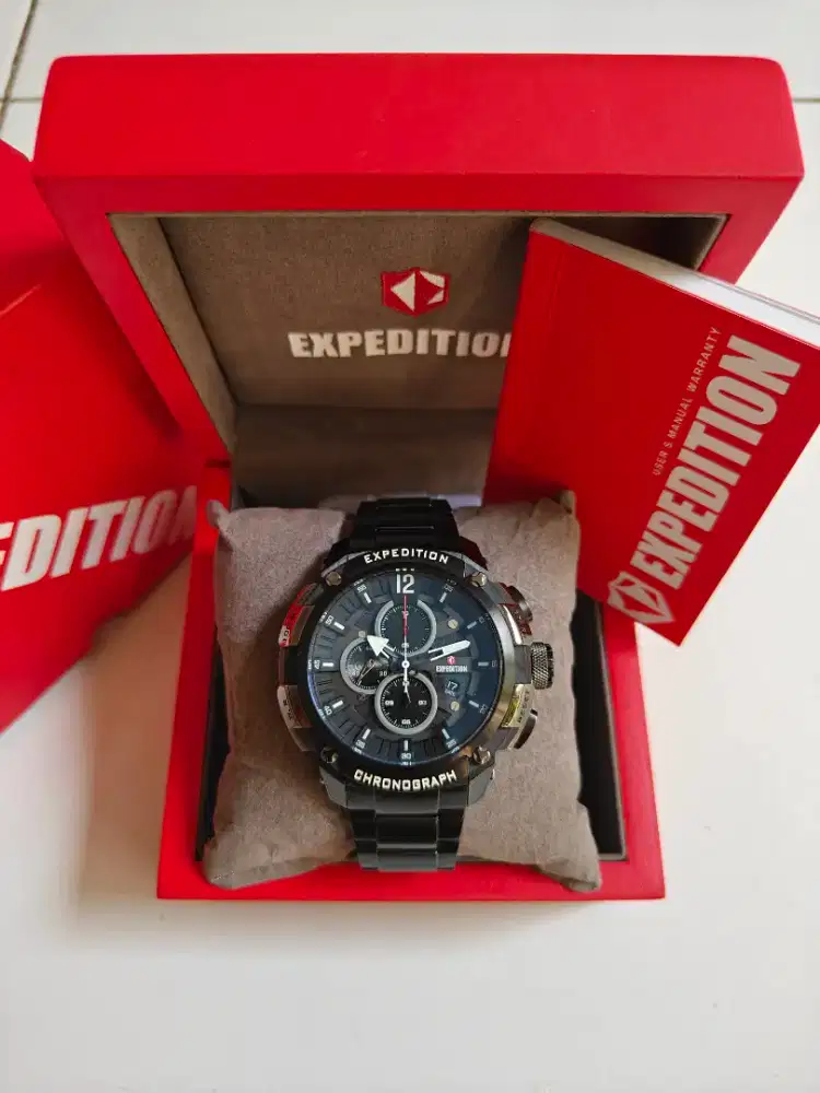 Expedition pria E6781M original baru dapat kado blm pakai fullset