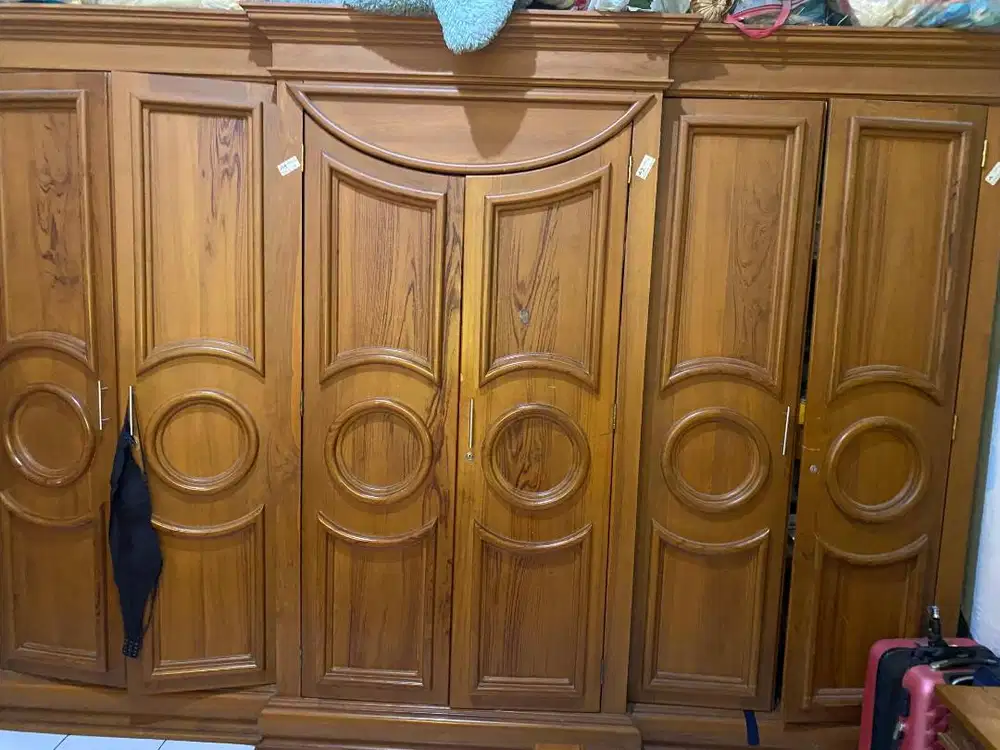 jual lemari kayu jati 6 pintu, tempat tidur kayu jati, dan meja rias