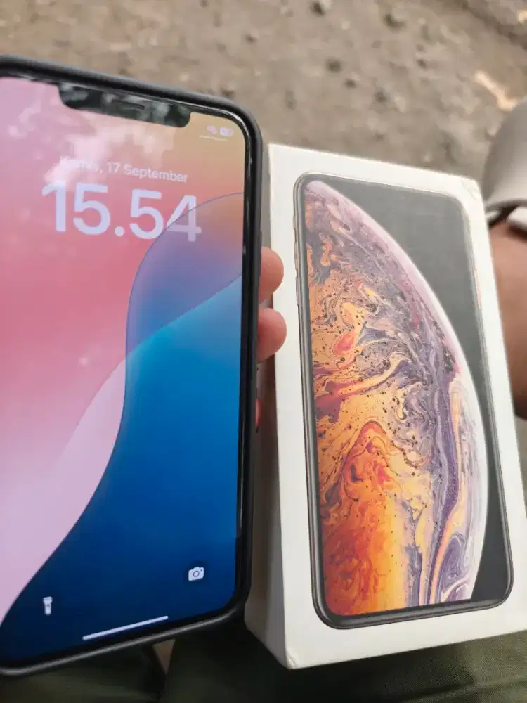 Iphone xs max. 256. All operator