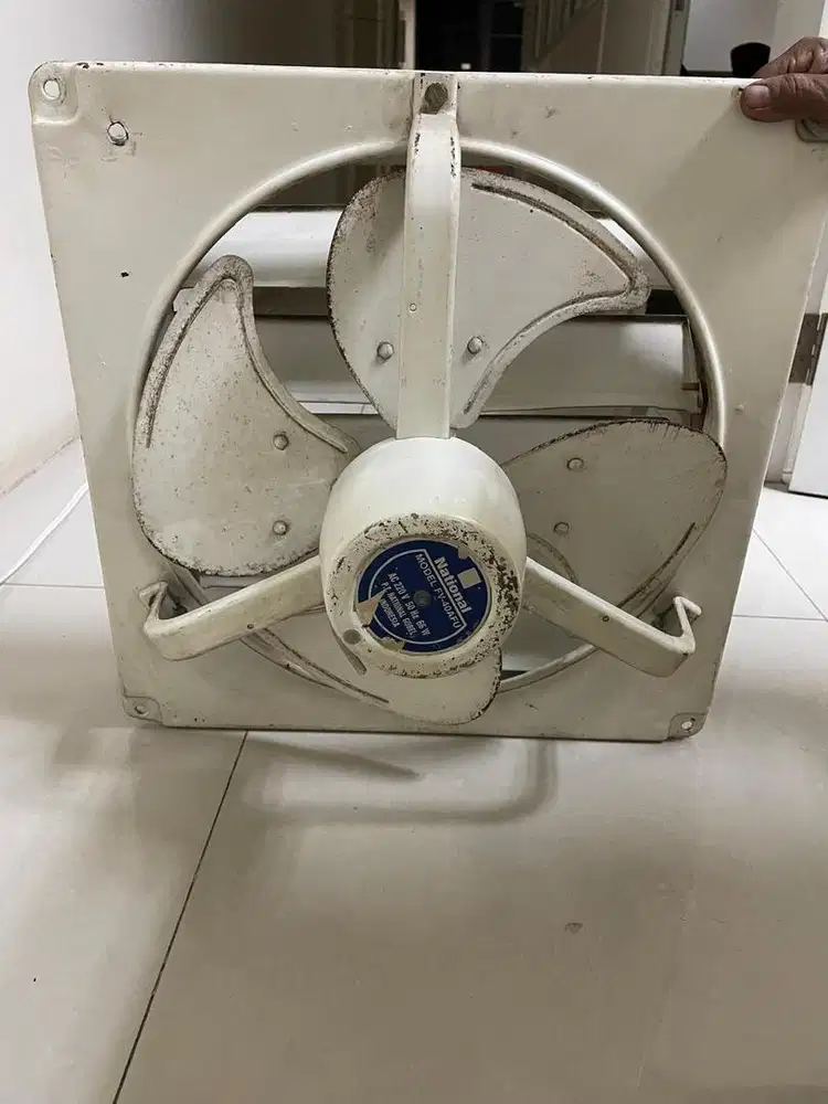 EXHAUST FAN MERK NATIONAL